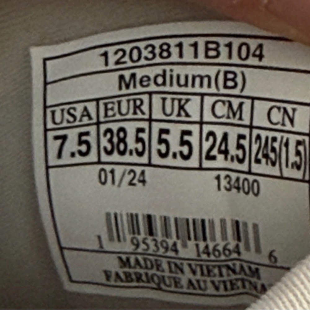 ⭐️ Brooks Adrenaline GTS 23 Running Shoes Women Size 7.5 B White (B15) - Picture 12 of 12